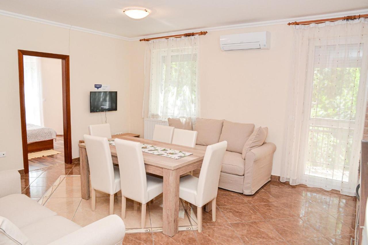 Apartman Ottó Hajduszoboszlo Exterior foto