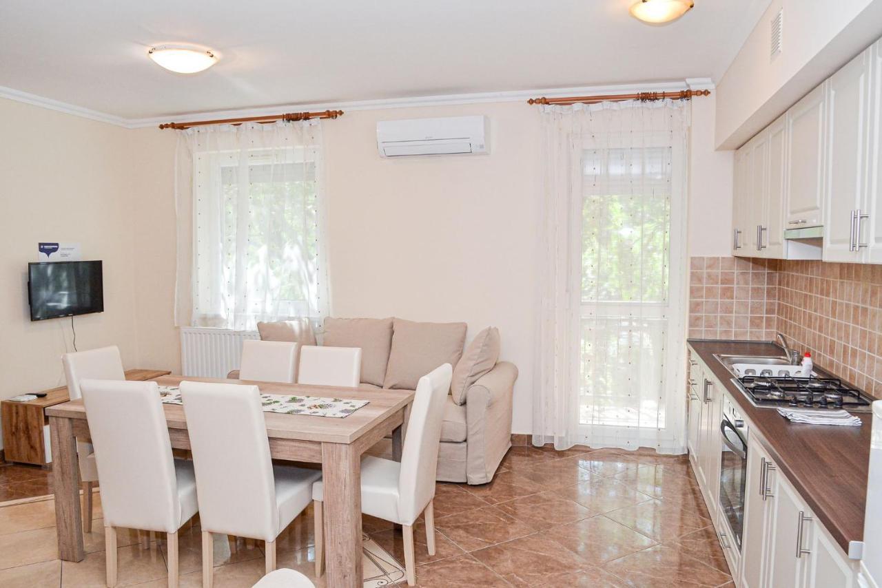 Apartman Ottó Hajduszoboszlo Exterior foto
