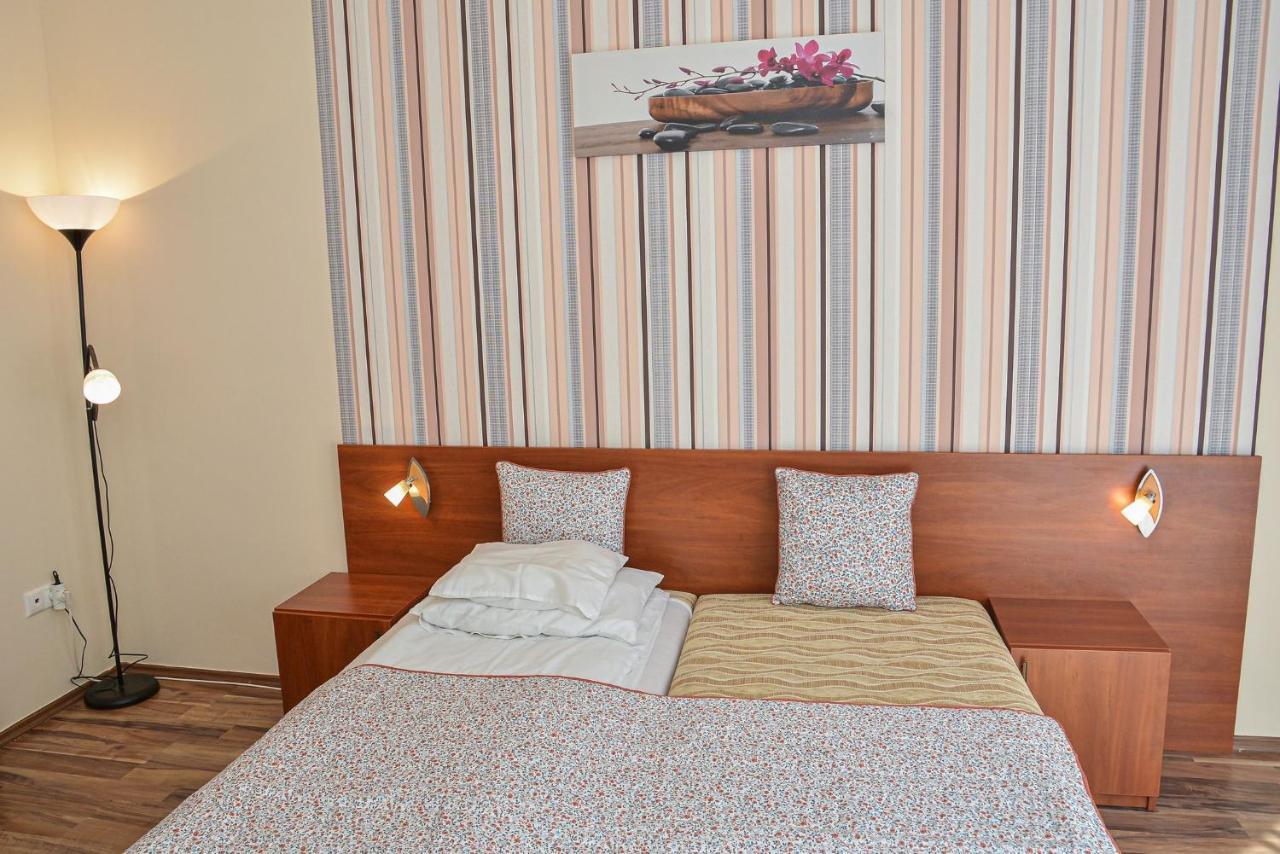 Apartman Ottó Hajduszoboszlo Exterior foto