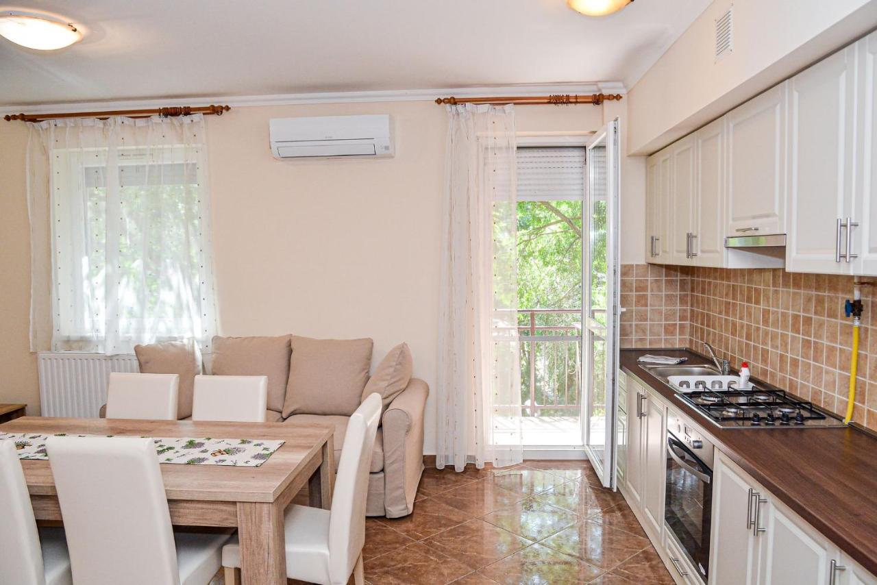 Apartman Ottó Hajduszoboszlo Exterior foto