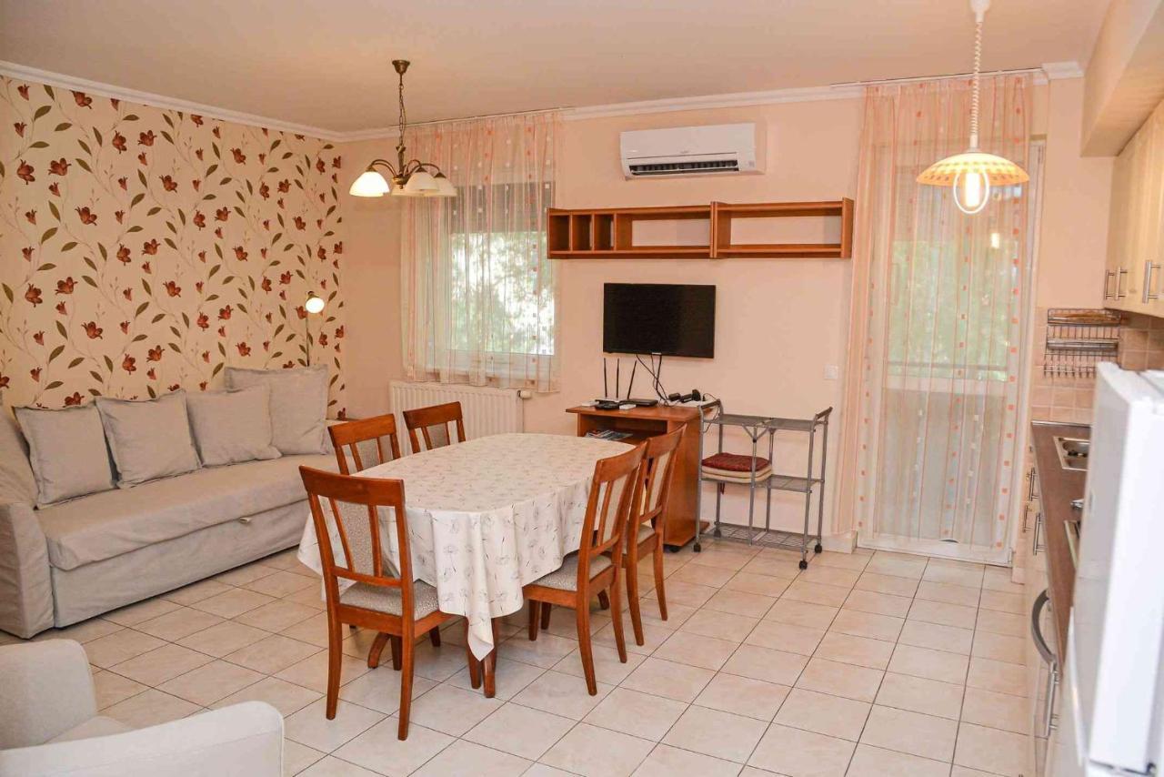Apartman Ottó Hajduszoboszlo Exterior foto