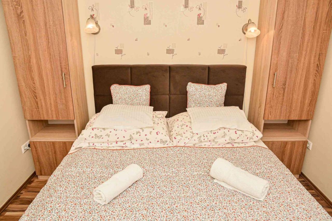 Apartman Ottó Hajduszoboszlo Exterior foto