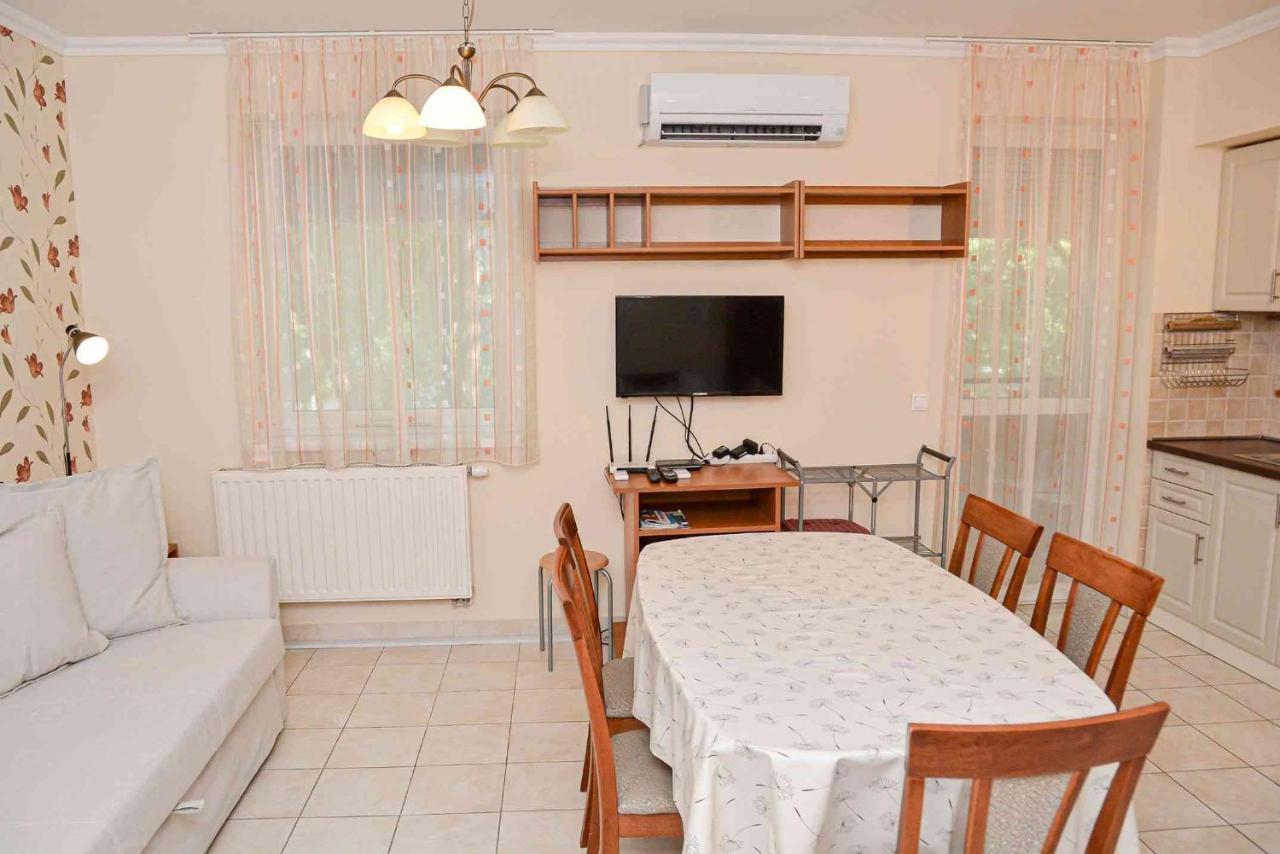 Apartman Ottó Hajduszoboszlo Exterior foto