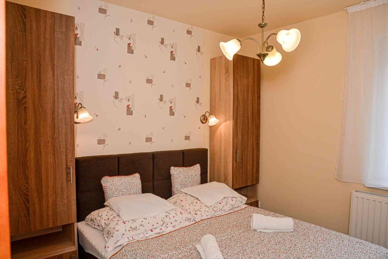 Apartman Ottó Hajduszoboszlo Exterior foto